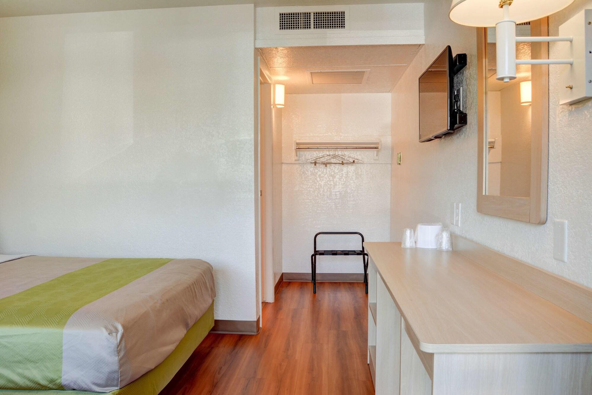 Motel 6-Springfield, Or - Eugene North Εξωτερικό φωτογραφία