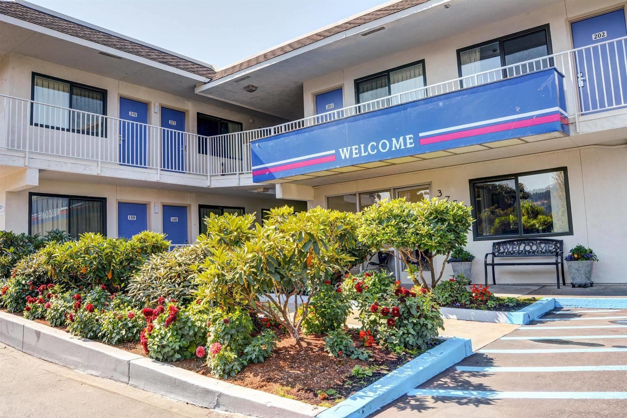 Motel 6-Springfield, Or - Eugene North Εξωτερικό φωτογραφία
