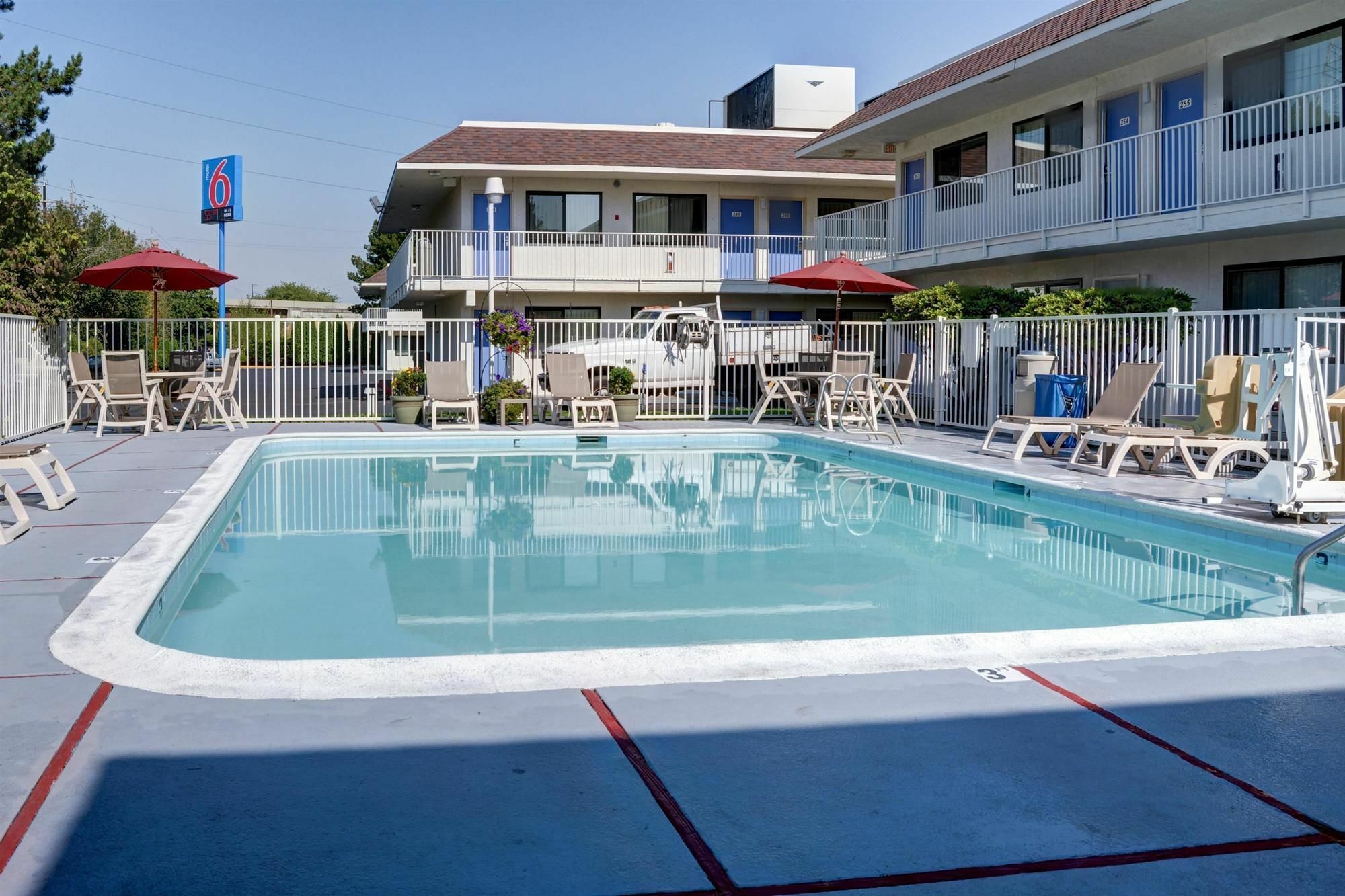 Motel 6-Springfield, Or - Eugene North Εξωτερικό φωτογραφία